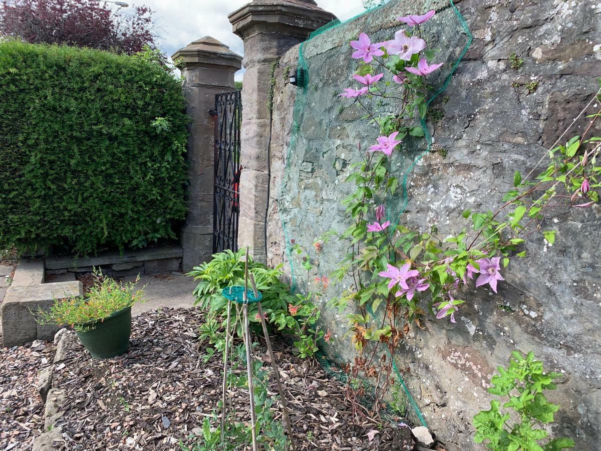 Dupplin152 Bed And Breakfast Dundee Exterior foto